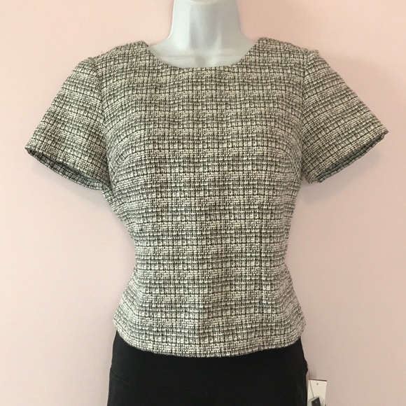 NWOT Express Classic Top - Picture 2 of 8